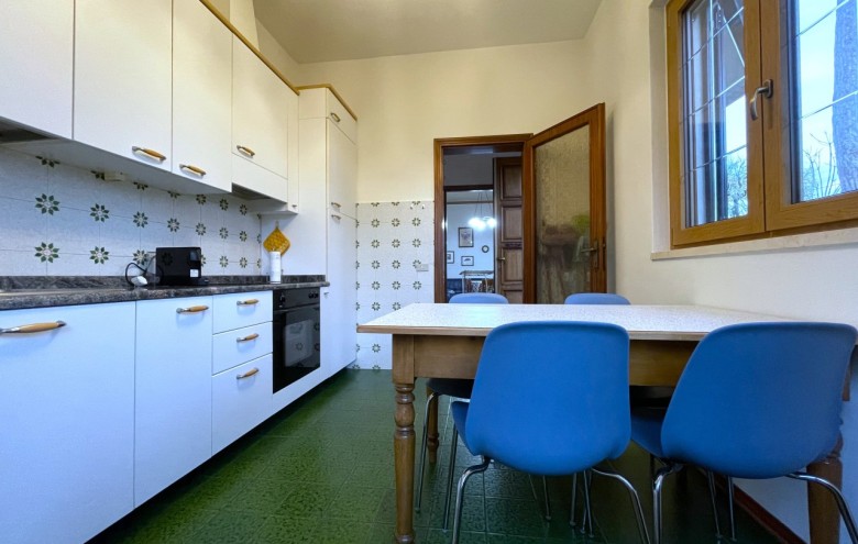 Bifamiliare in affitto a Pietrasanta