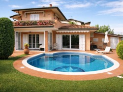 marina-di-pietrasanta-in-vendita-villa-singola-con-piscina-privata-rif-085