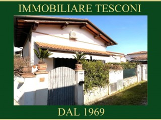 Bifamiliare in vendita a Marina di Pietrasanta