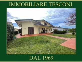 Villa singola in vendita a Marina di Pietrasanta