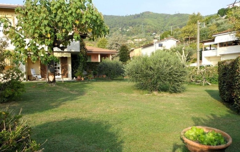 Villa singola in vendita a Pietrasanta