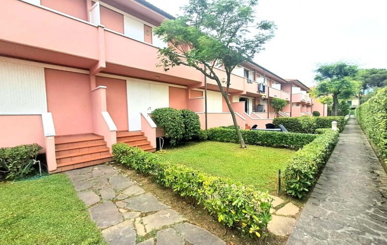 Villetta a schiera in vendita a Massa