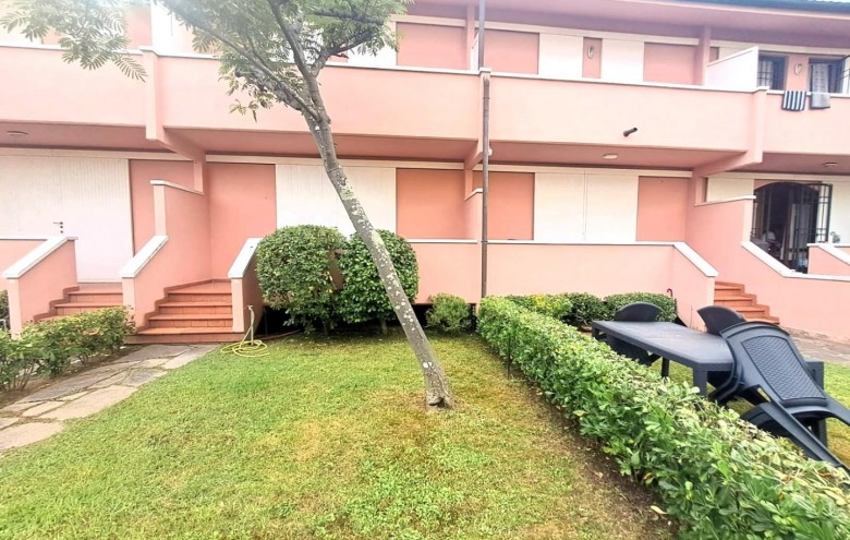 Villetta a schiera in vendita a Massa
