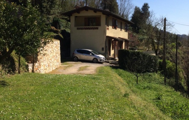 Villa singola in vendita a Seravezza