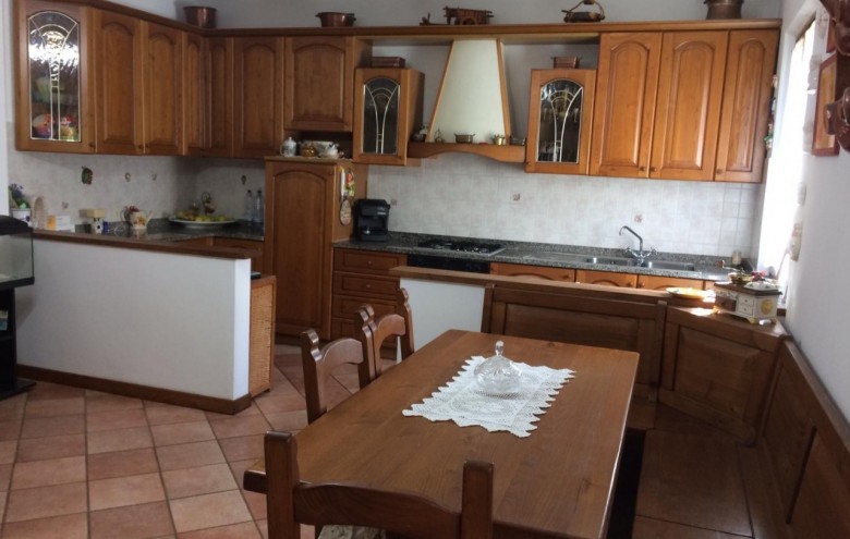 Villa singola in vendita a Seravezza