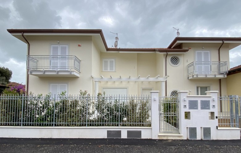 Villa singola in vendita a Pietrasanta