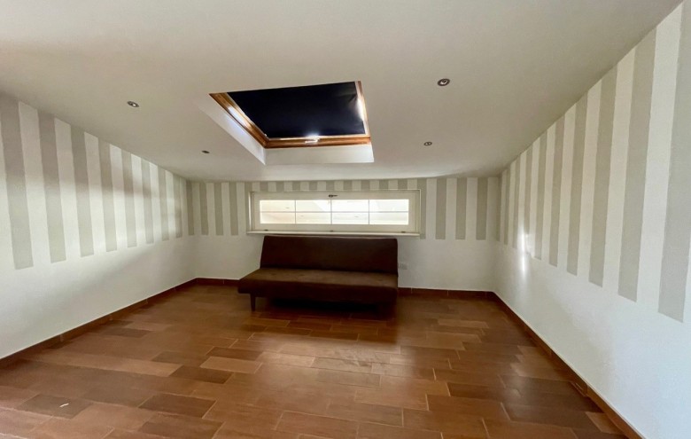 Bifamiliare in vendita a Pietrasanta