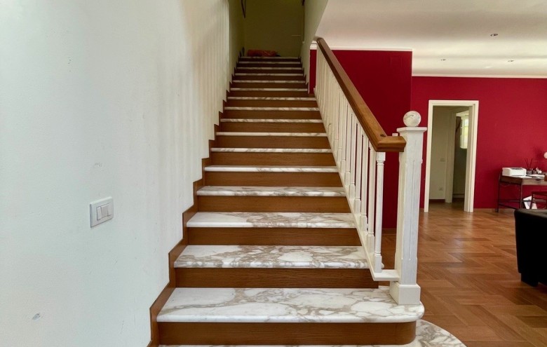 Bifamiliare in vendita a Pietrasanta