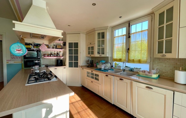 Bifamiliare in vendita a Pietrasanta