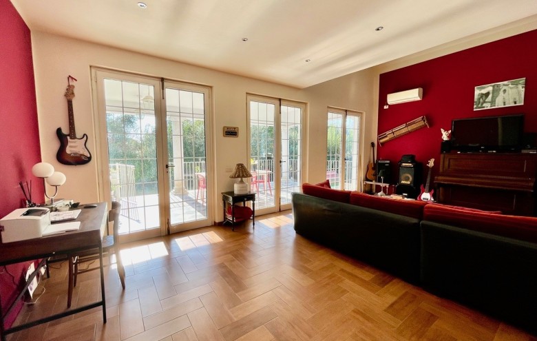 Bifamiliare in vendita a Pietrasanta