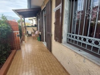 Appartamento in vendita a Marina di Massa