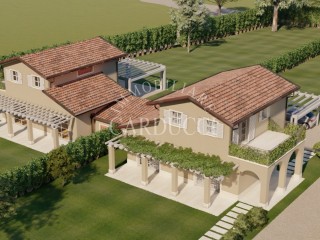 Terreno in vendita a Marina di Pietrasanta