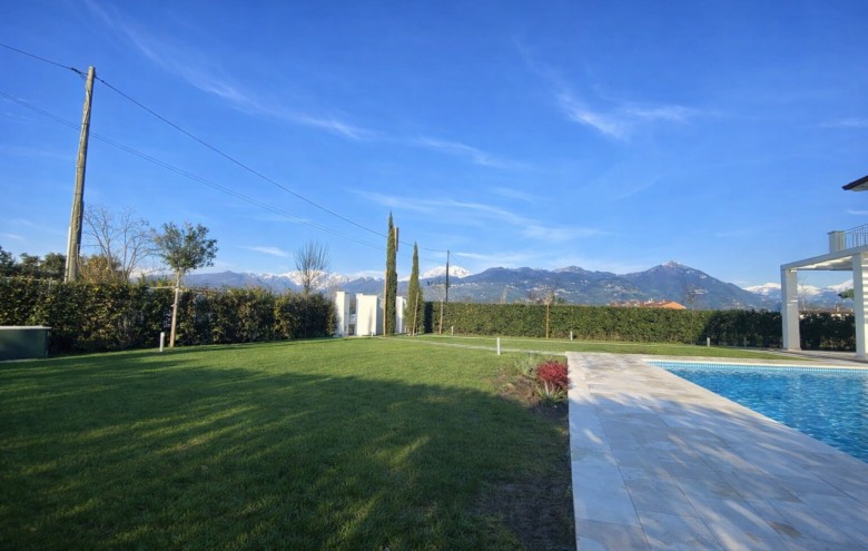 Villa singola in affitto a Pietrasanta