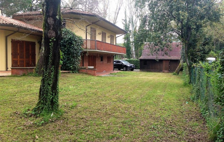 Villa singola in vendita a Massa