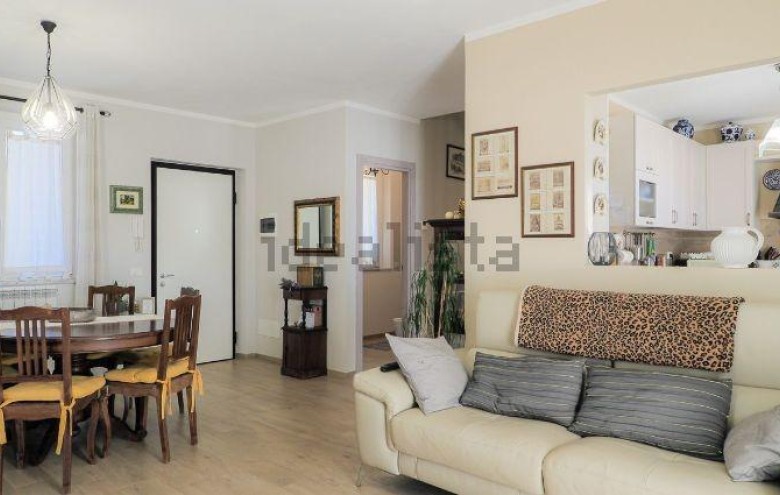 Villetta a schiera in vendita a Massa