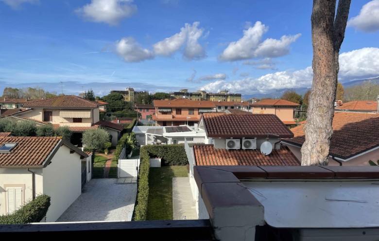 Appartamento in affitto a Pietrasanta