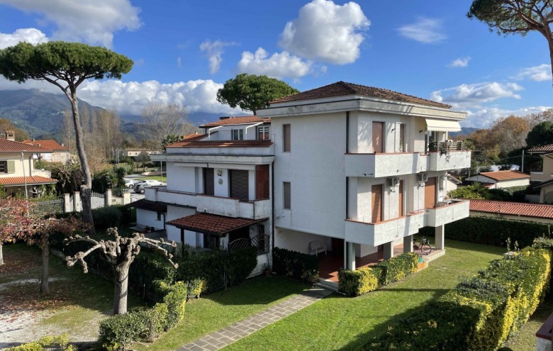 Appartamento in affitto a Pietrasanta