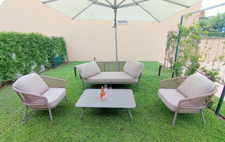 Bifamiliare in affitto a Pietrasanta