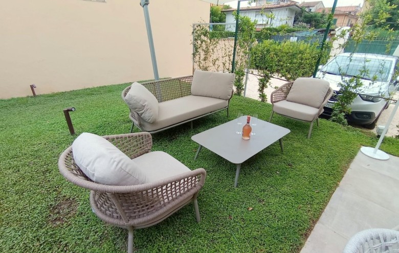 Bifamiliare in affitto a Pietrasanta