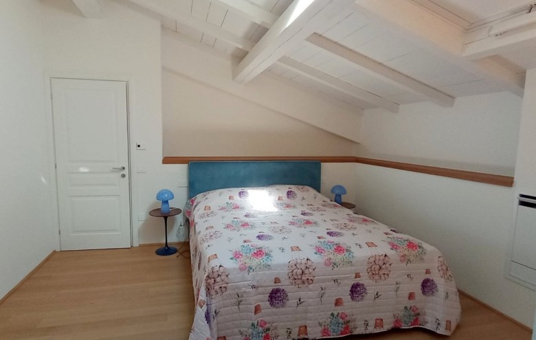 Bifamiliare in affitto a Pietrasanta