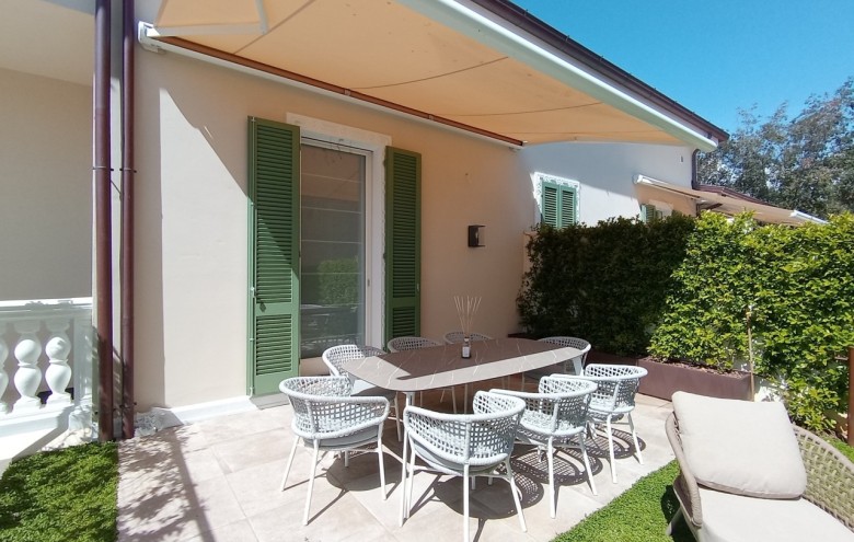 Bifamiliare in affitto a Pietrasanta