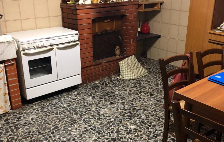 Casa semi indipendente in vendita a Montignoso