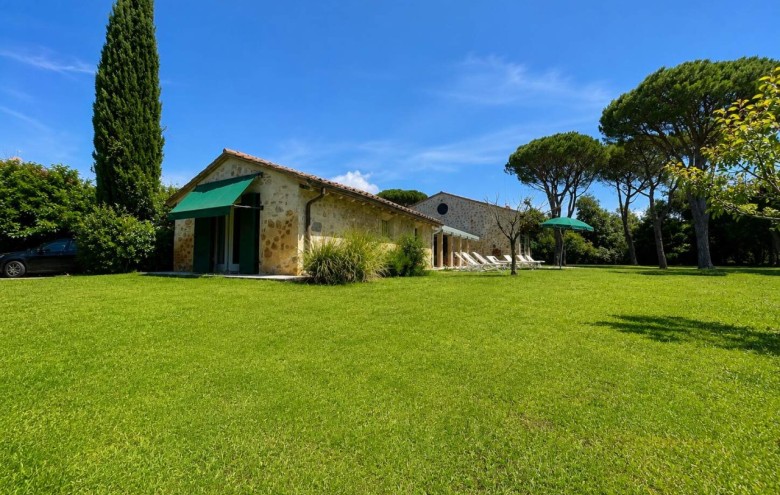 Villa singola in affitto a Pietrasanta