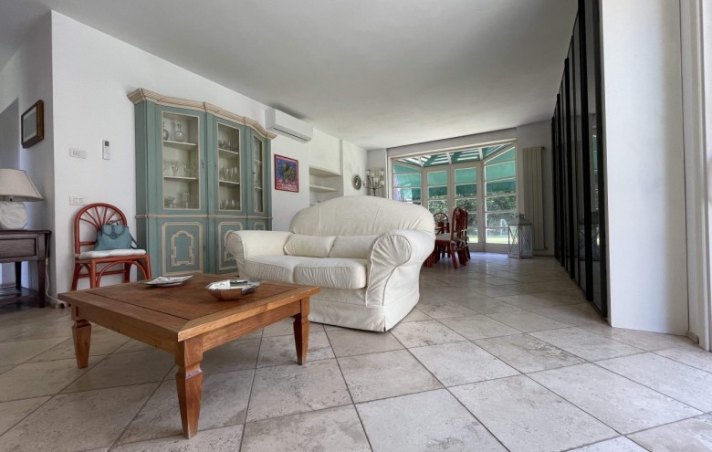 Villa singola in affitto a Pietrasanta
