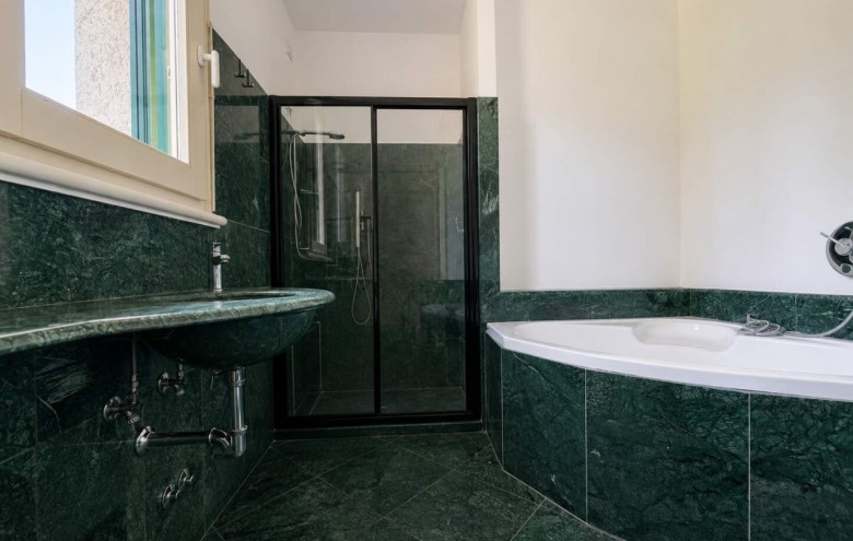 Villa singola in affitto a Pietrasanta