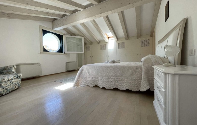 Villa singola in affitto a Pietrasanta