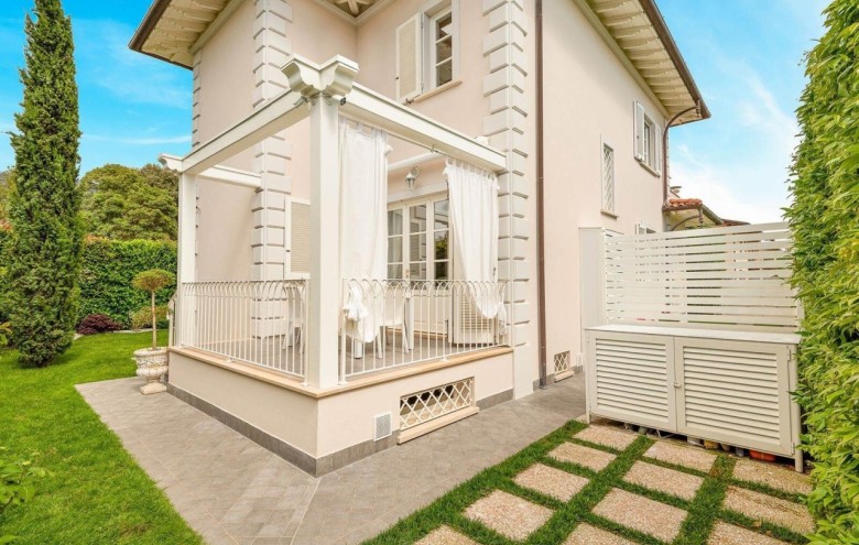 Villa singola in affitto a Pietrasanta