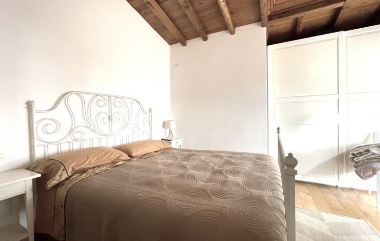 Bifamiliare in affitto a Pietrasanta