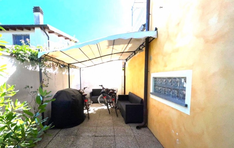 Bifamiliare in affitto a Pietrasanta