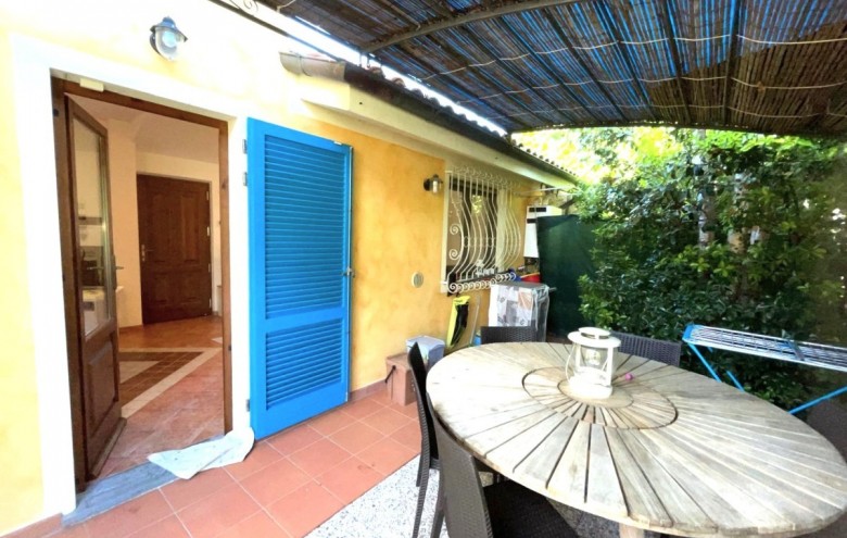 Bifamiliare in affitto a Pietrasanta