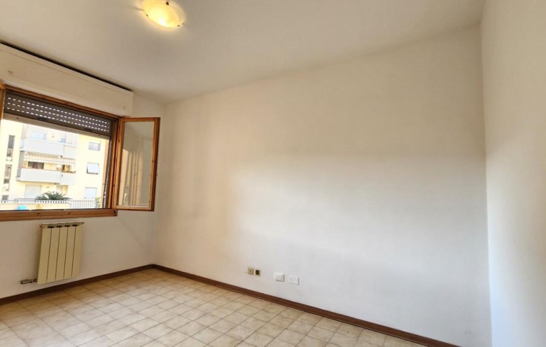 Appartamento in vendita a Massa