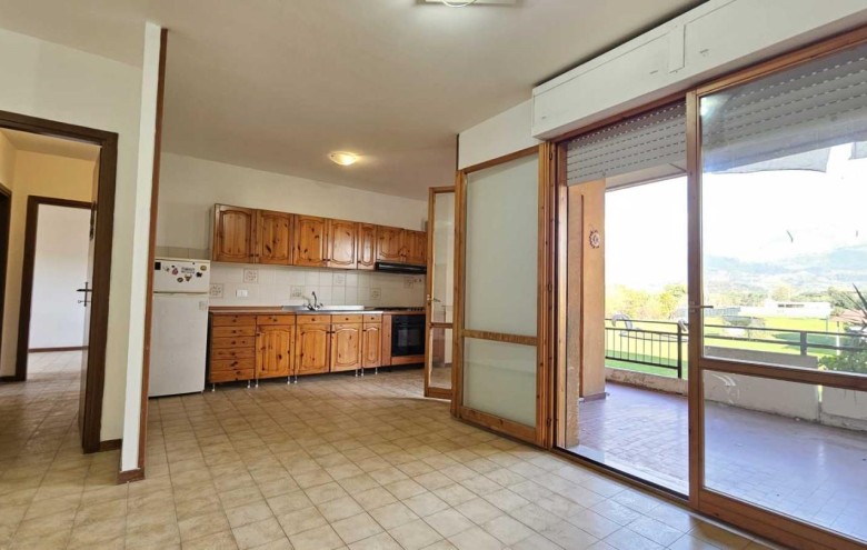 Appartamento in vendita a Massa