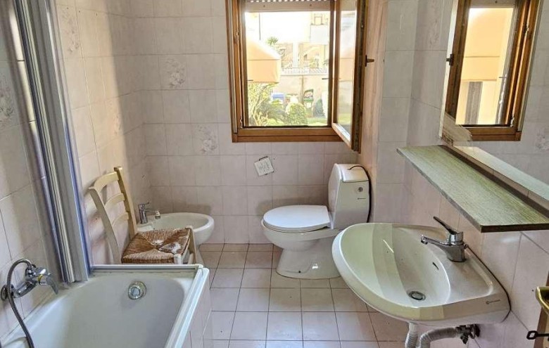 Appartamento in vendita a Massa