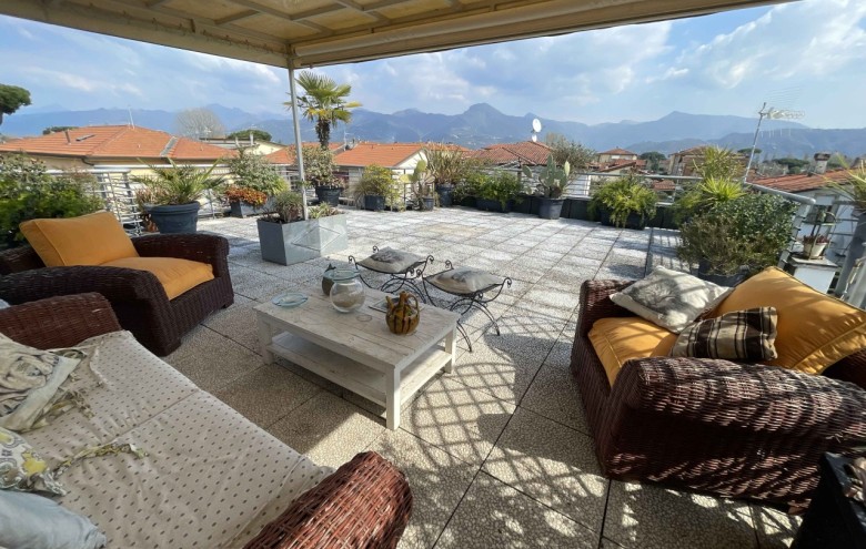 Attico in vendita a Camaiore