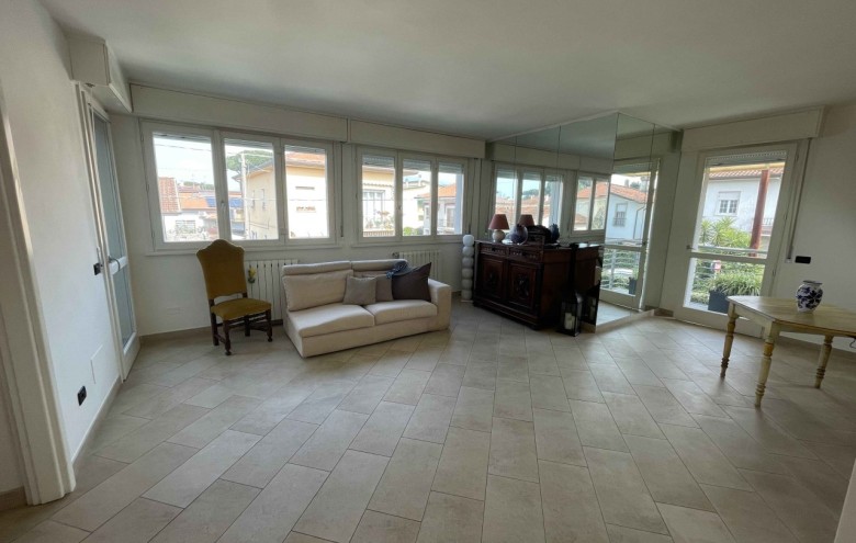 Attico in vendita a Camaiore