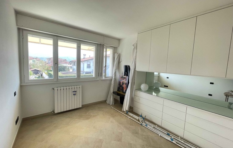 Attico in vendita a Camaiore