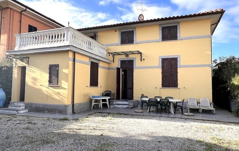 Villa singola in vendita a Pietrasanta