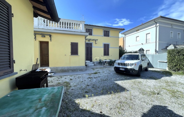 Villa singola in vendita a Pietrasanta