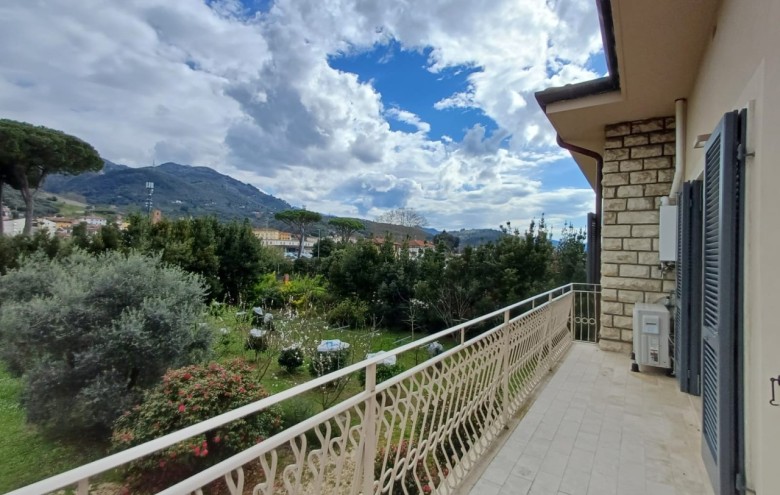 Appartamento in affitto a Pietrasanta
