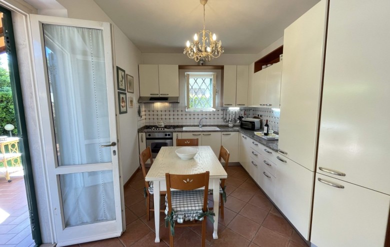 Villa singola in vendita a Pietrasanta