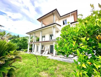 Villa singola in vendita a San Carlo Terme