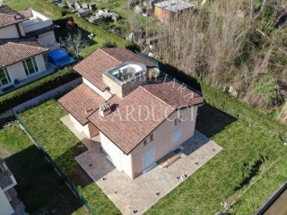 Villa singola in vendita a Pietrasanta