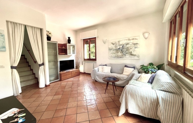 Villa singola in vendita a Pietrasanta