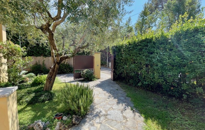 Villa singola in vendita a Pietrasanta