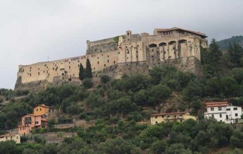 Appartamento in vendita a Massa