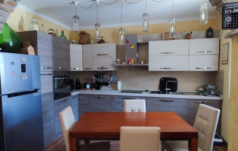 Appartamento in vendita a Massa